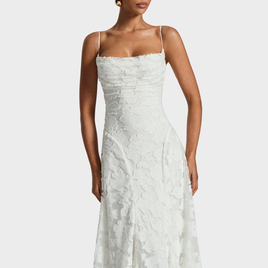 Larissa | Hosszú Csipkeruha, Elegáns
