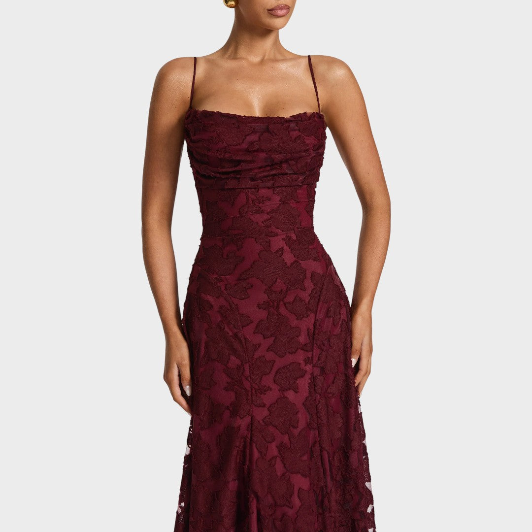 Larissa | Hosszú Csipkeruha, Elegáns