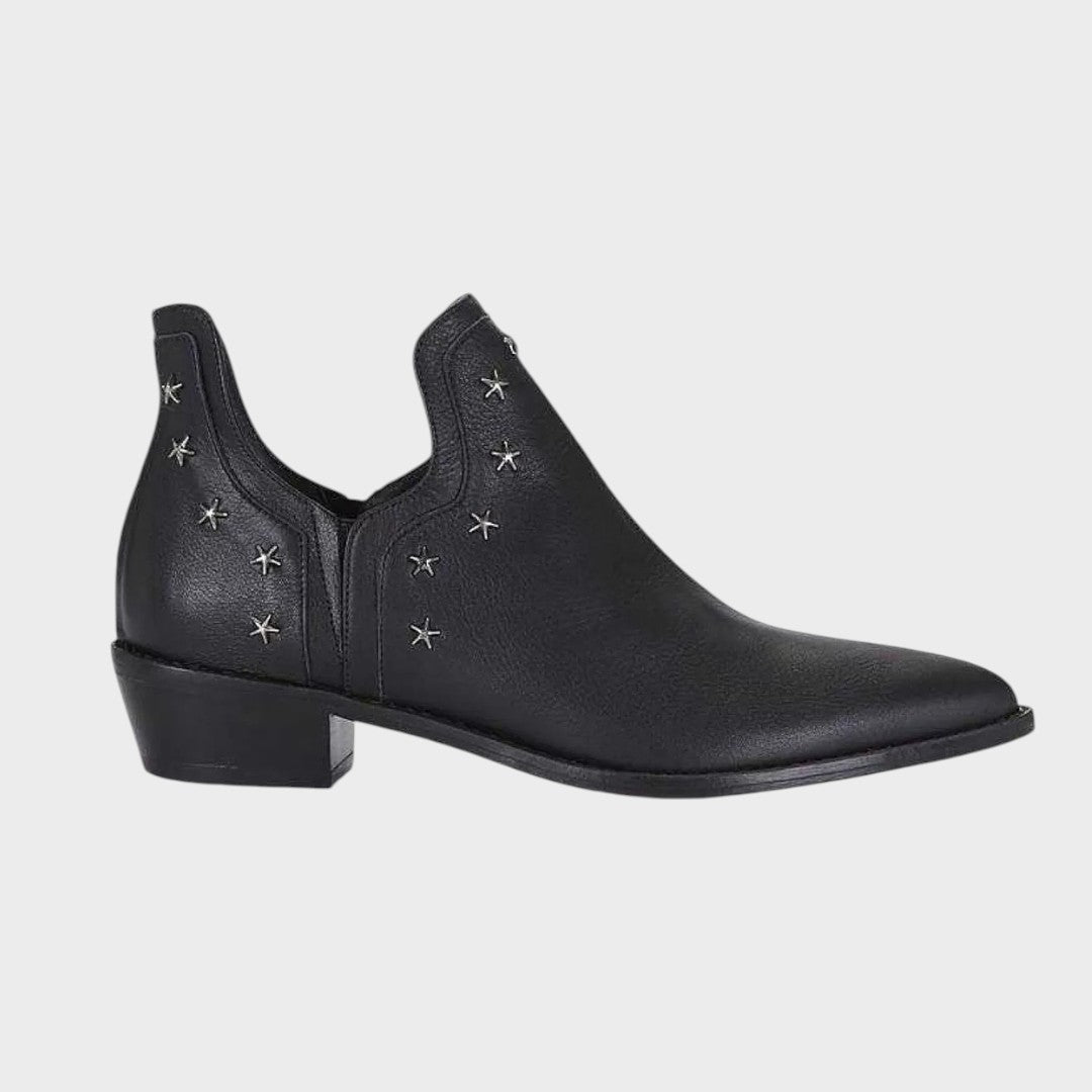 Carla | Hegyes Orrú Velúr Bokacsizma, Elegáns Stílus