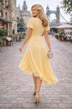 Laura – Elegáns Nyári Ruha
