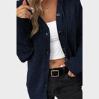 Amélia cardigan din tricot moale cu glugă prezentare outfit