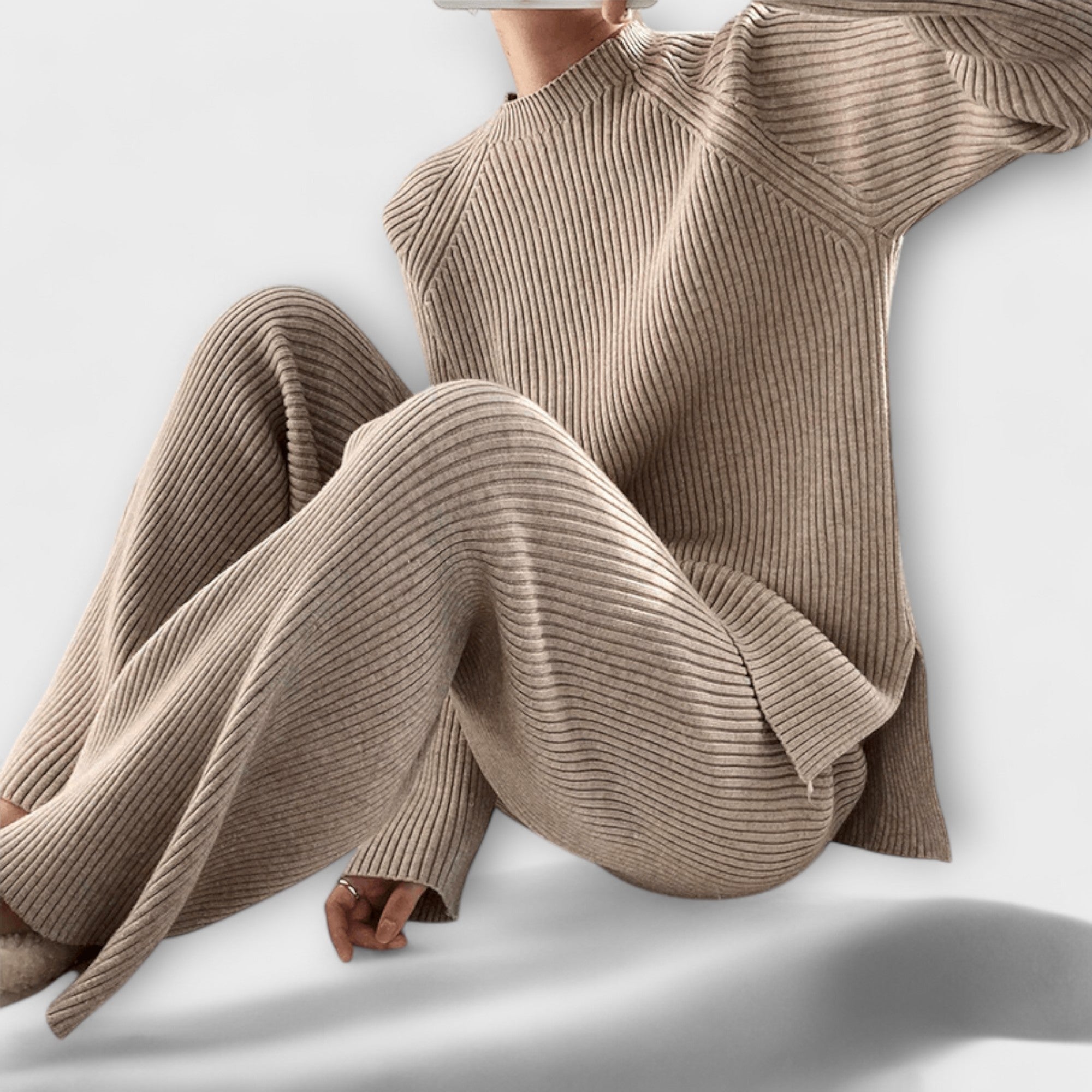 Albertina – Elegáns 2 részes Cosy készlet bordázott kötött anyagból