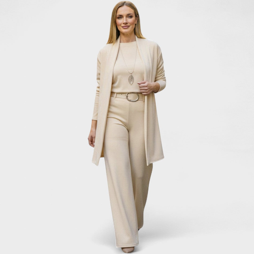 Janet – Luxus Női Háromrészes Szett: Elegancia és Kényelem Mindennapokra