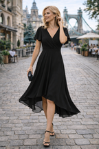 Laura – Elegáns Nyári Ruha