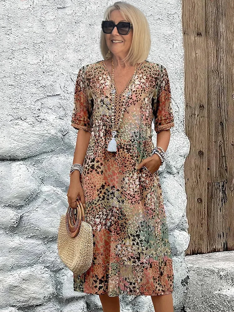 Zorka – élénk midi ruha elegáns hasfedéssel