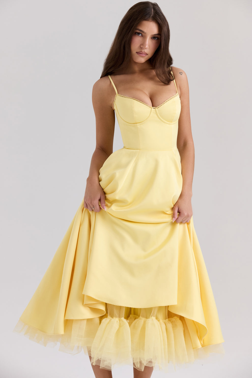 Arestina | Divatos tüll ruha