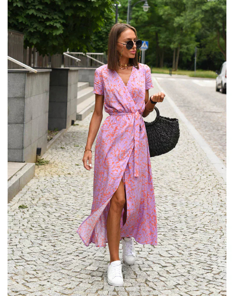 Julia – Elegáns V-nyakú Ruha